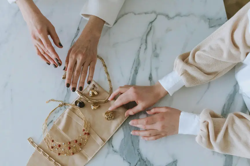 Jewelry for Sensitive Skin: Hypoallergenic Materials You Can Trus