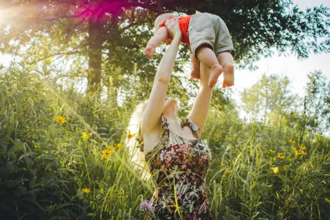 Celebrate Mom This Mother’s Day: Timeless Jewelry Gifts That Speak from the Heart